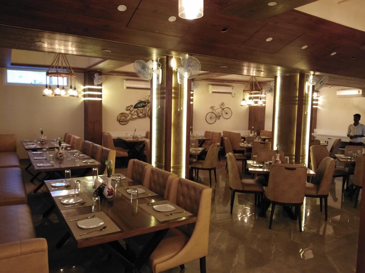 Hotel Khetan Palace Katihar Экстерьер фото